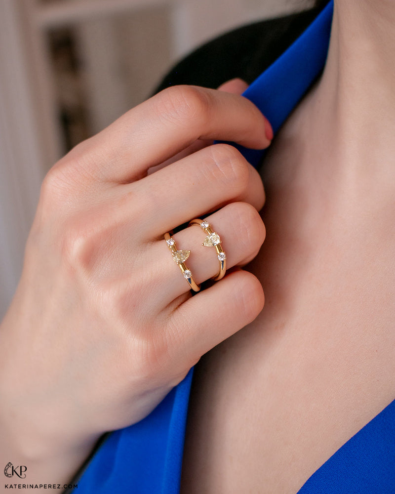 Laura-Gallon-ROMY - One-of-a-Kind Yellow Diamond Ring-Haute Color-Laura Gallon-4-